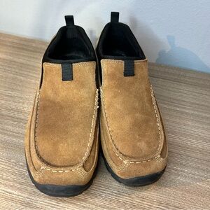 Lands' End Men’s Suede leather Slip-On Moccasins in Tan (gently used)